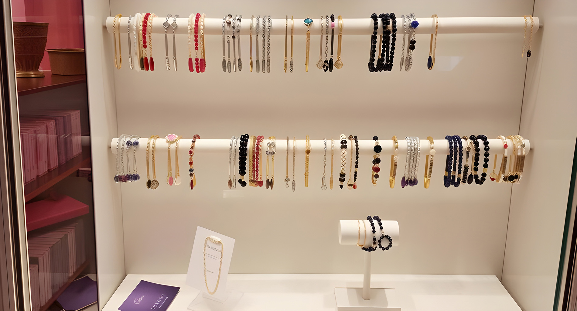 Bracelet Displays (7)
