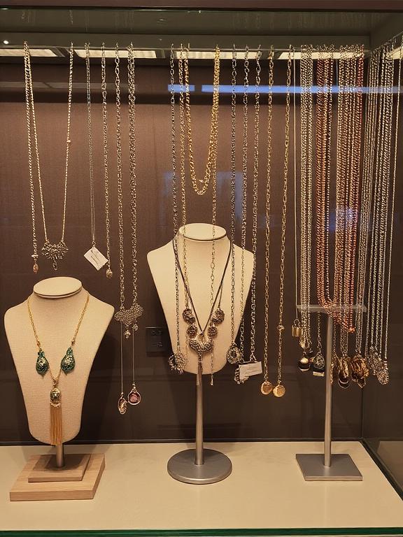 necklace displays (2)